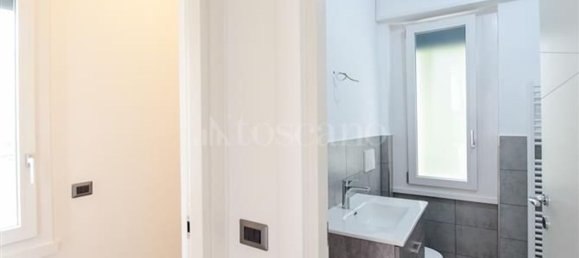 2-salle Appartement à Como, Italy No. 303431 21