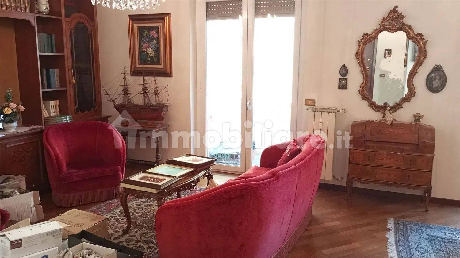 Apartamento T5 em La Spezia, Italy N.º 202460