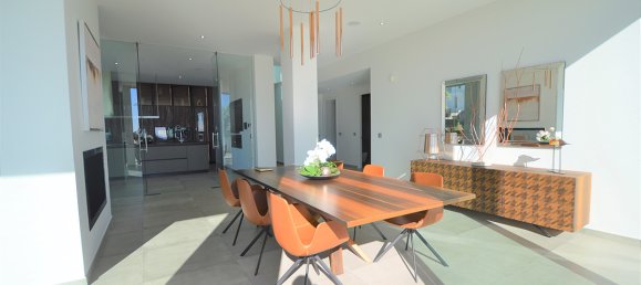 4 bedrooms Villa in Orihuela, Spain No. 1041 3