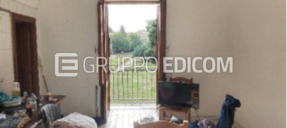 5 rooms Apartment in Palermo, Italy No. 265753 2