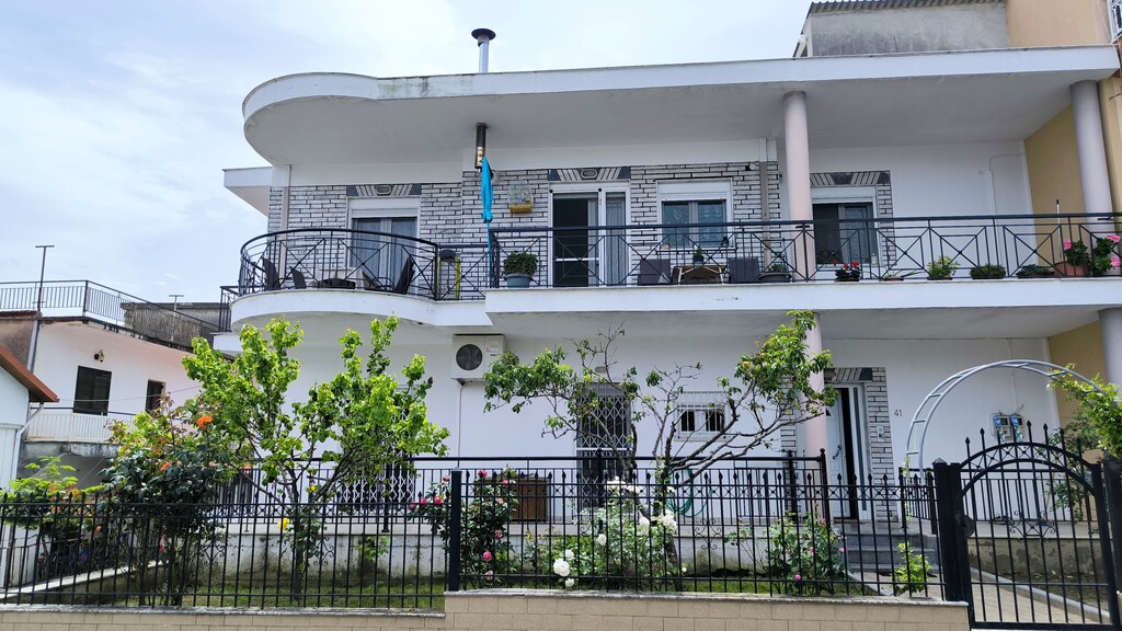 6 chambres Propriété commerciale à Pieria, Greece No. 52959