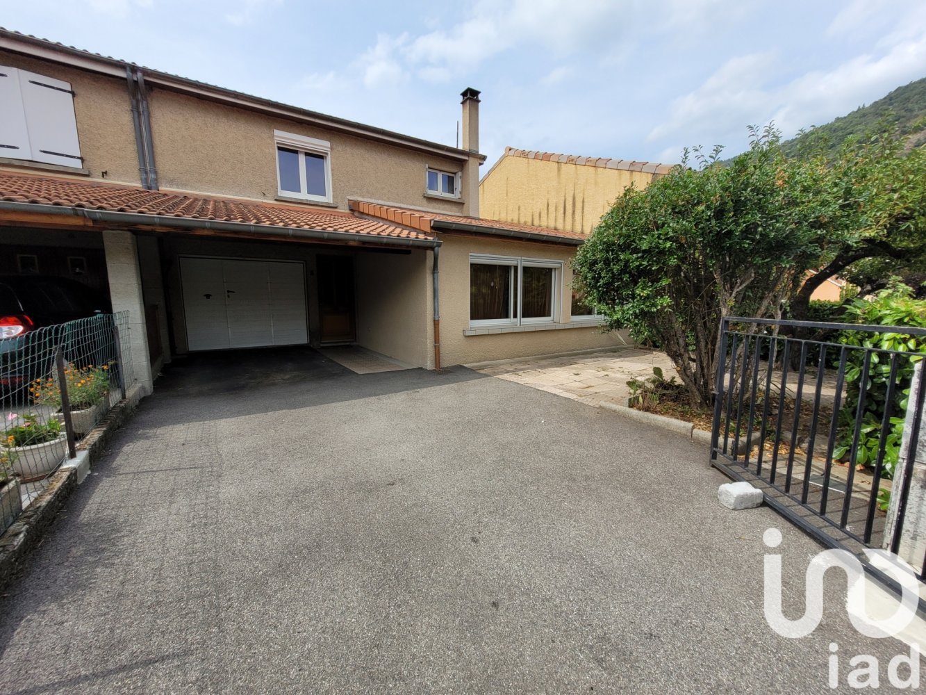 4 chambres Maison à Le Cheylard, France No. 348644