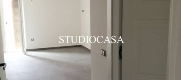 3 bedrooms Apartment in Marcianise, Italy No. 121626 8