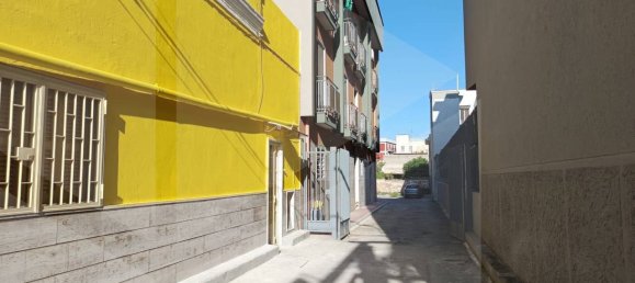 Apartamento de 3 habitaciónes en Bari, Italy No. 27132 11