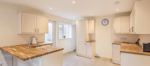 2 bedrooms Office in Bognor Regis, United Kingdom No. 425 3