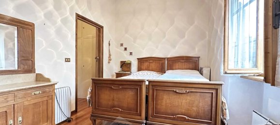 4غرفة شقة في Borgosesia, Italy رقم 238230 9