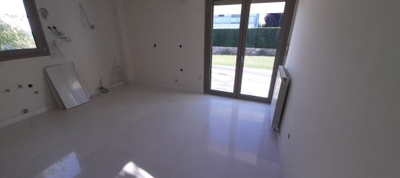 5 Schlafzimmer Gewerbliche Immobilien in Thessaloniki, Greece, Nr. 3590 20