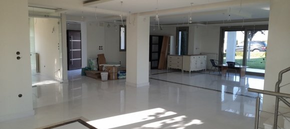 5 Schlafzimmer Gewerbliche Immobilien in Thessaloniki, Greece, Nr. 3590 16