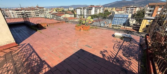 3 rooms Apartment in Florence, Italy No. 38915 28