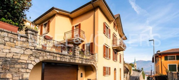 4 bedrooms Villa in Lovere, Italy No. 127784 11
