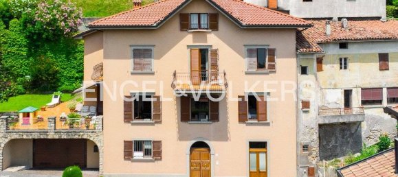 4 bedrooms Villa in Lovere, Italy No. 127784 20