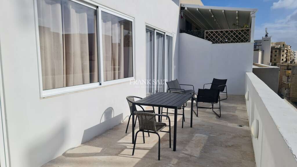 1 bedroom Penthouse in Pieta, Malta No. 10426