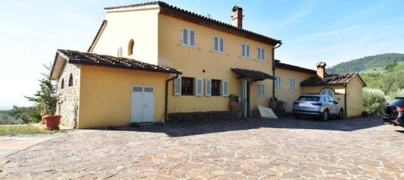 Дом с 10 спальнями в Пистоя, Италия № 85802 10