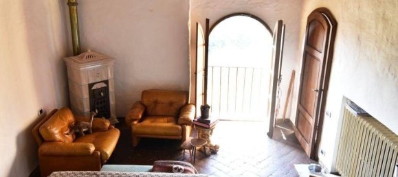 Дом с 10 спальнями в Пистоя, Италия № 85802 26