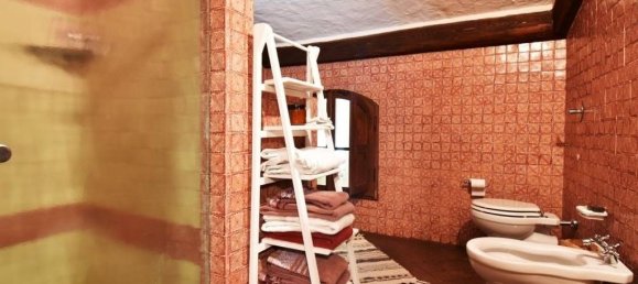 Дом с 10 спальнями в Пистоя, Италия № 85802 38