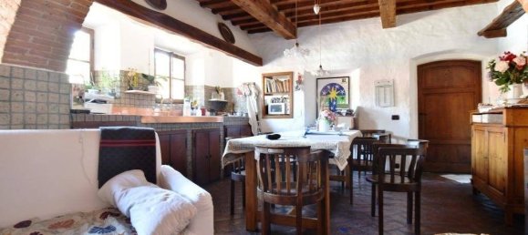 Дом с 10 спальнями в Пистоя, Италия № 85802 42