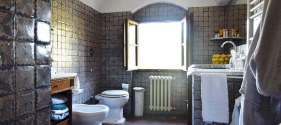 Дом с 10 спальнями в Пистоя, Италия № 85802 33