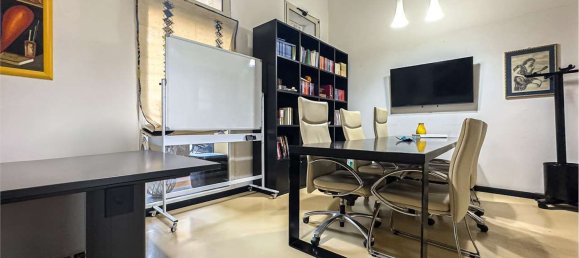 219m² Office in Cagliari, Italy No. 283450 17