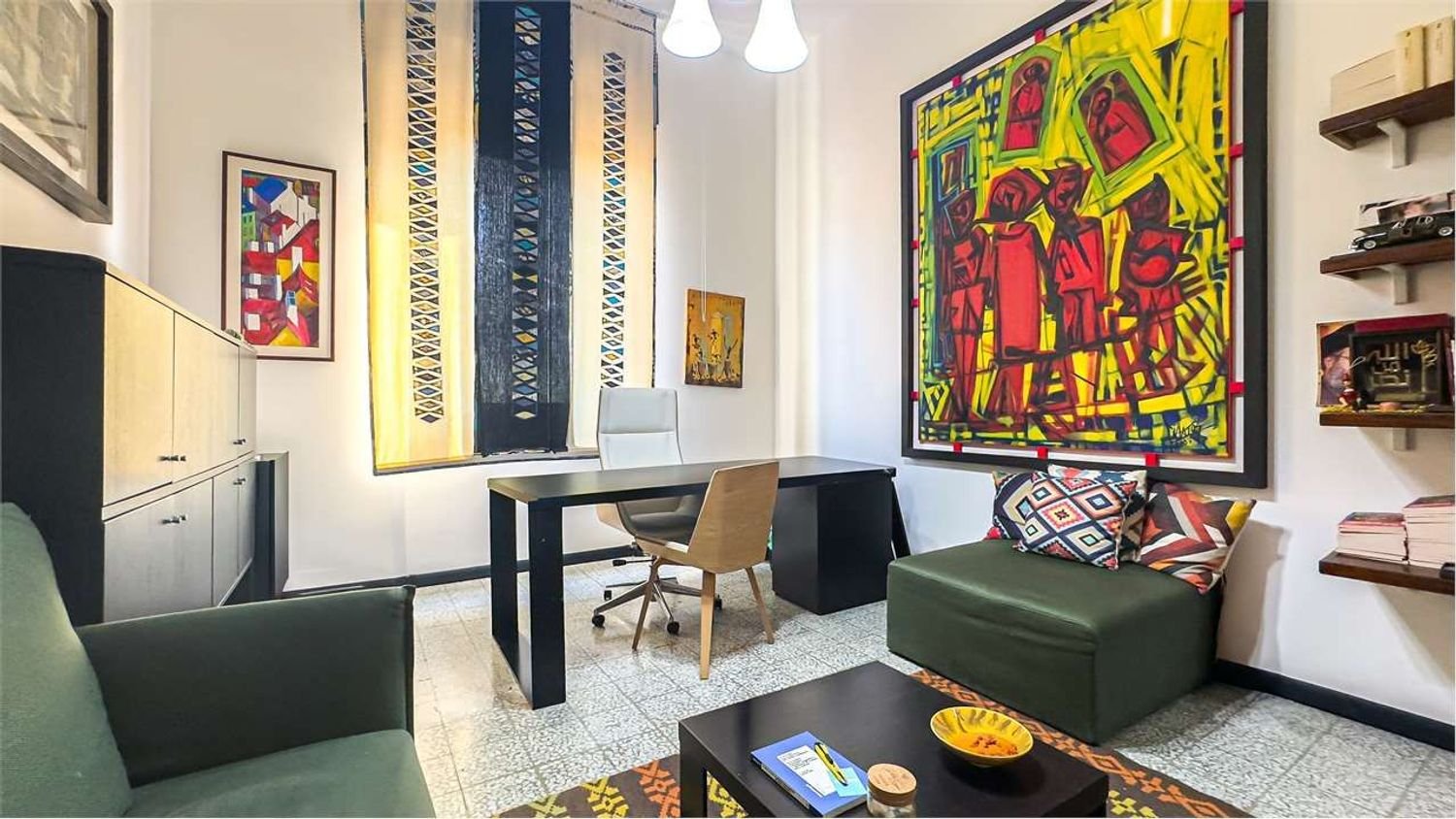 219m² Office in Cagliari, Italy No. 283450