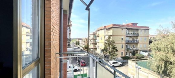 Apartamento de 3 habitaciónes en Rome, Italy No. 33104 3