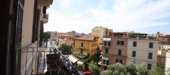 3 bedrooms Apartment in Rome, Italy No. 310030 31