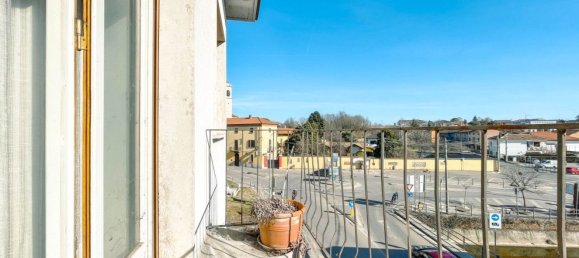 12 bedrooms House in Suno, Italy No. 377465 3