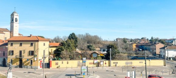 12 bedrooms House in Suno, Italy No. 377465 4