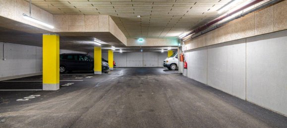 Garage à Bad Hall, Austria No. 38378 3