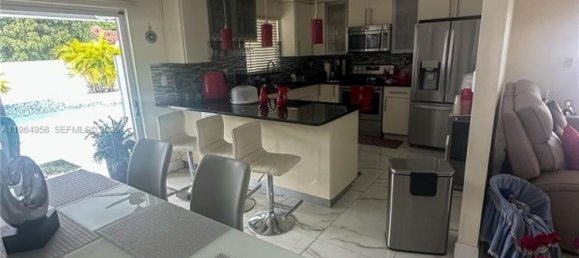 3 غرف نوم فيلا في Miami, USA رقم 615589 13