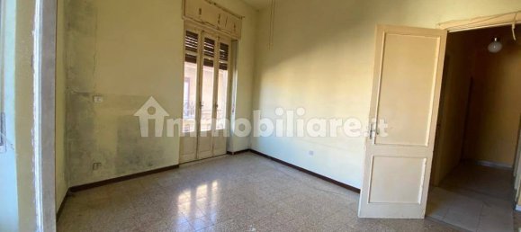 Apartamento de 3 dormitorios en Caltanissetta, Italy No. 85165 6