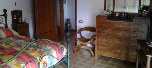 Квартира с 3 спальнями в Фьюмичино, Италия № 257164 6