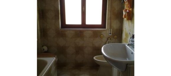 Квартира с 3 спальнями в Фьюмичино, Италия № 257164 5