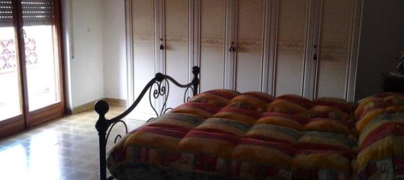 Квартира с 3 спальнями в Фьюмичино, Италия № 257164 7