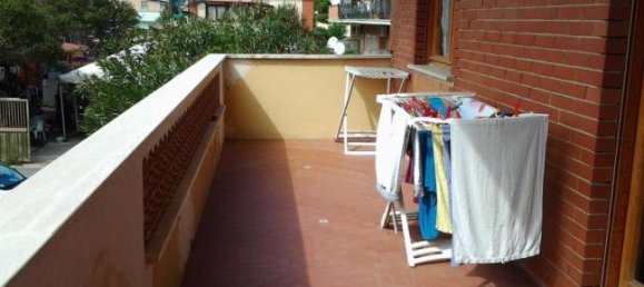 Квартира с 3 спальнями в Фьюмичино, Италия № 257164 2