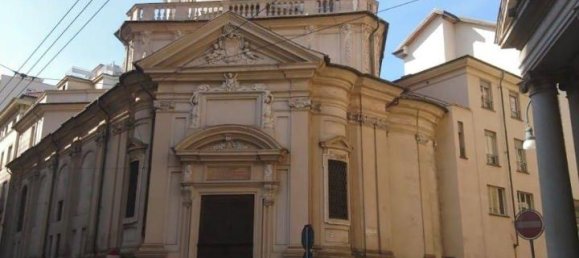 3 rooms Penthouse in Turin, Italy No. 79503 8