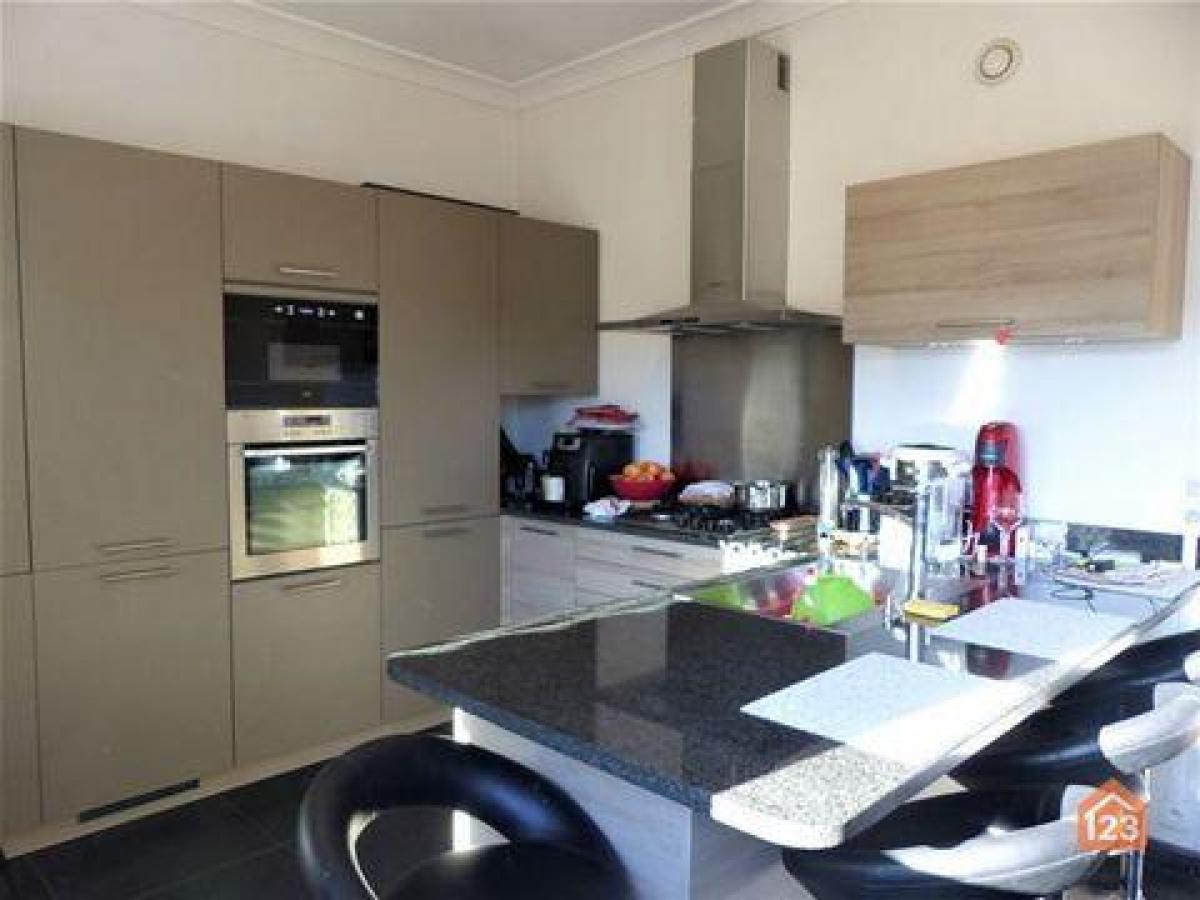 4 bedrooms House in Ormoy, France No. 5652