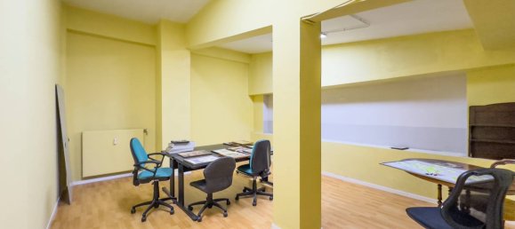 1 room Office in Turin, Italy No. 345630 8