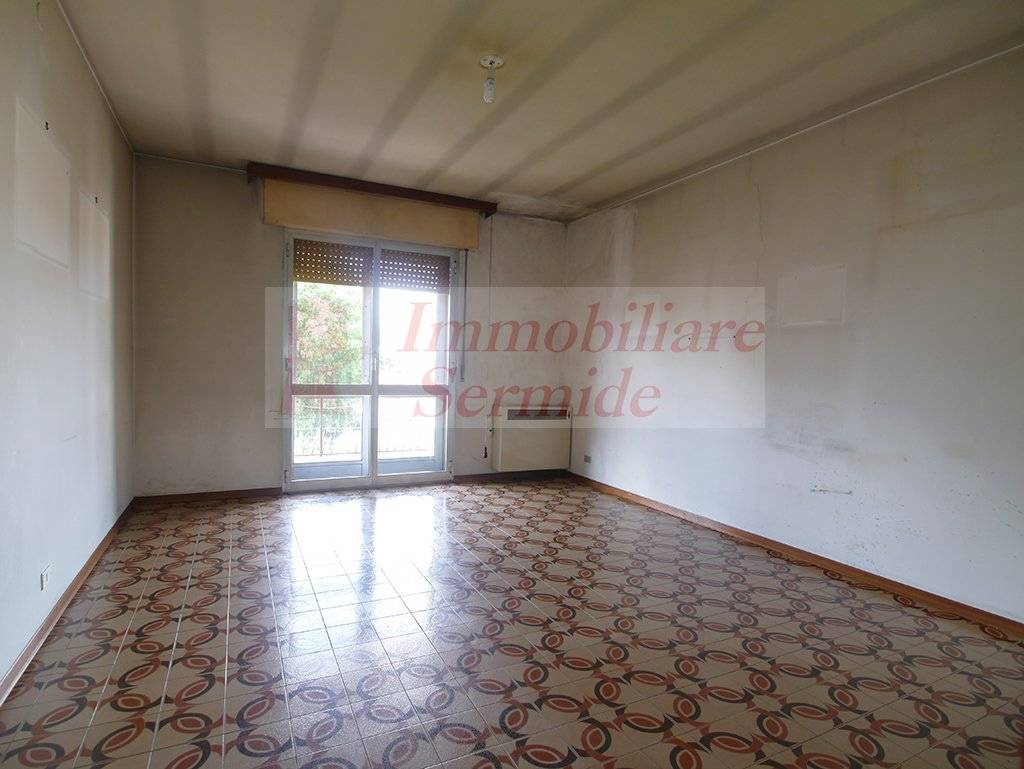 Квартира с 2 спальнями в Сермиде э Фелоника, Италия № 84877