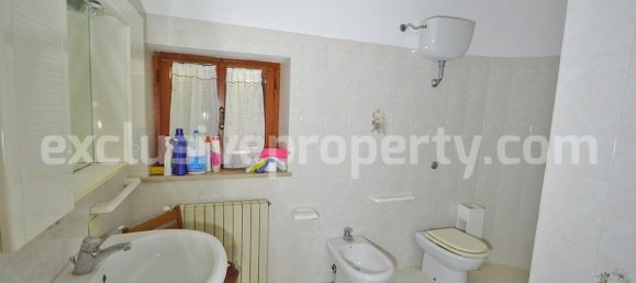3 bedrooms House in Roccaspinalveti, Italy No. 329481 17