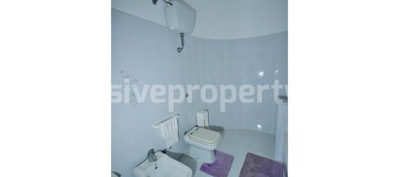 3 bedrooms House in Roccaspinalveti, Italy No. 329481 37