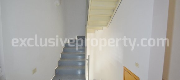 3 bedrooms House in Roccaspinalveti, Italy No. 329481 22