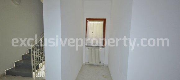 3 bedrooms House in Roccaspinalveti, Italy No. 329481 26