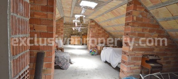 3 bedrooms House in Roccaspinalveti, Italy No. 329481 41