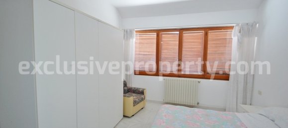 3 bedrooms House in Roccaspinalveti, Italy No. 329481 33