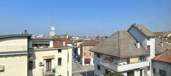 4 rooms Apartment in Vicenza, Italy No. 105221 49