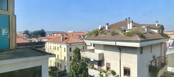 4 rooms Apartment in Vicenza, Italy No. 105221 48
