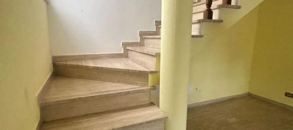 4 bedrooms House in Viadana, Italy No. 370544 7