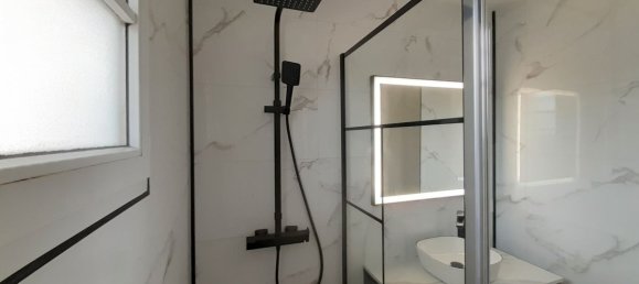 3 Schlafzimmer Haus in Echire, France, Nr. 335775 4