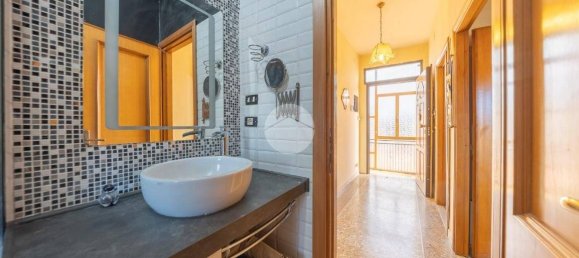 Квартира с 2 спальнями в Рим, Италия № 273649 25