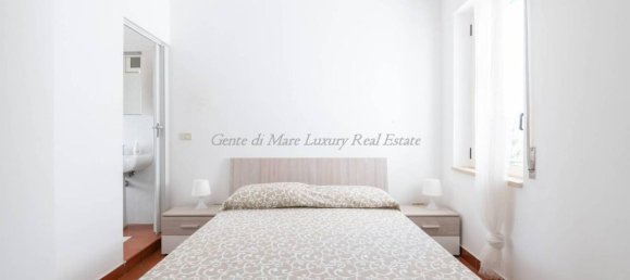 Квартира с 6 комнатами в Остуни, Италия № 72272 13